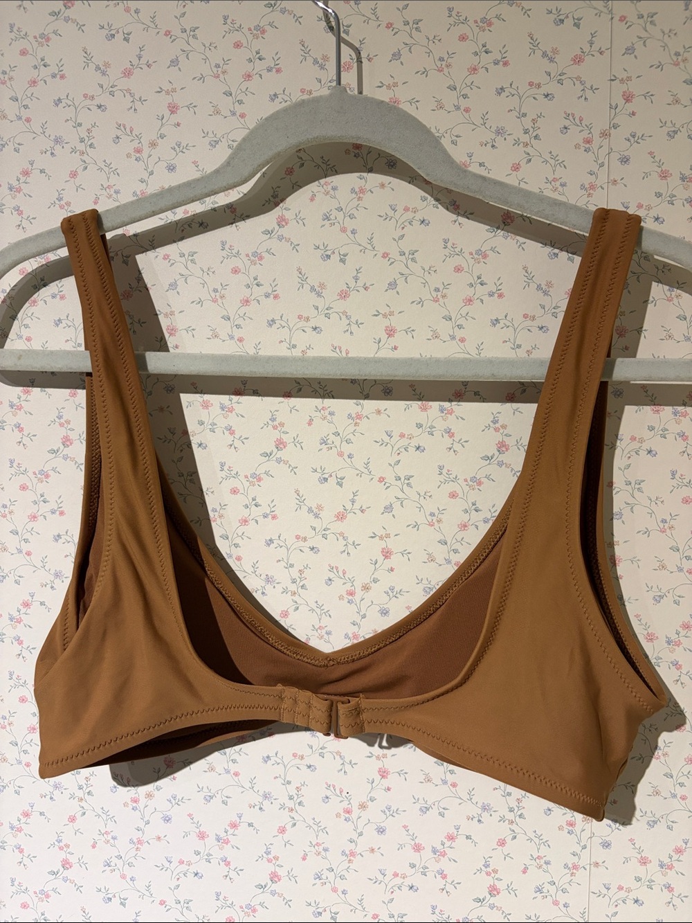 AE Voop Plunge Bikini Top in Camel - Size M - Picture 5 of 7